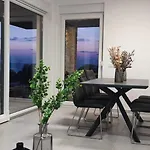 Mijatovic Holidays Sunset Min 4 Nights Apartmán Mandre