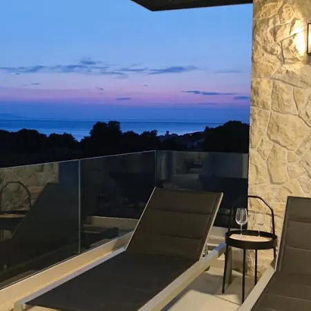 アパート Mijatovic Holidays Sunset Min 4 Nights マンドレ
