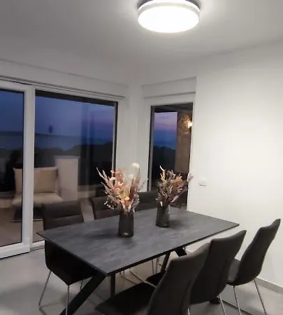 Apartment Mijatovic Holidays Sunset Min 4 Nights *