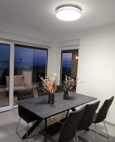 Appartamento Mijatovic Holidays Sunset Min 4 Nights *